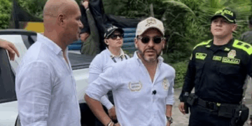 Ministro del Interior, Rodrigo Lara, expresa al Presidente su rabia porque a la estación de Policía de Providencia se le inyectaron 35 mil millones de pesos y no fue terminada y los uniformados deben operar desde un hotel.